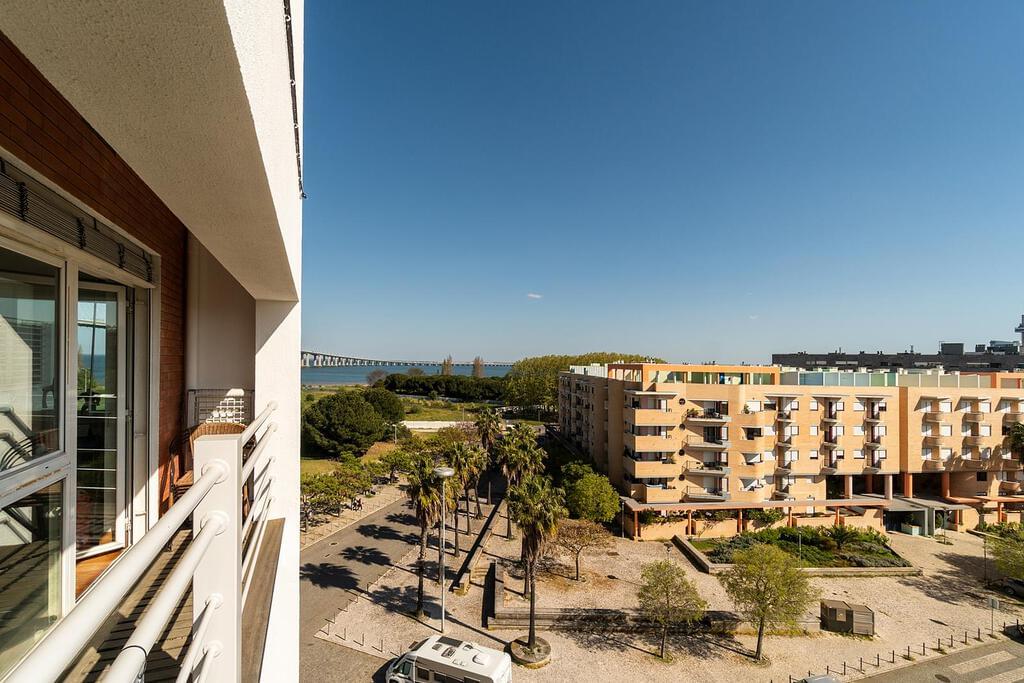 3 bedroom apartment with parking
