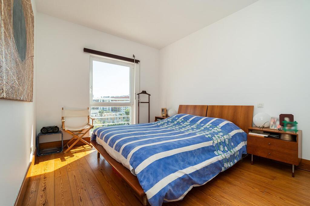 3 bedroom apartment with parking
