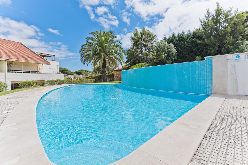 Appartement T3+1 duplex avec piscine dans un condominium fermé