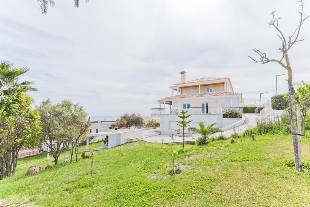 PF19934, Moradia T5, Oeiras