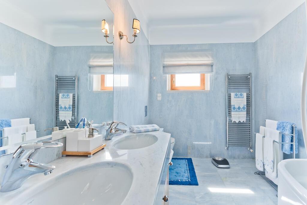 PF19934, Moradia T5, Oeiras