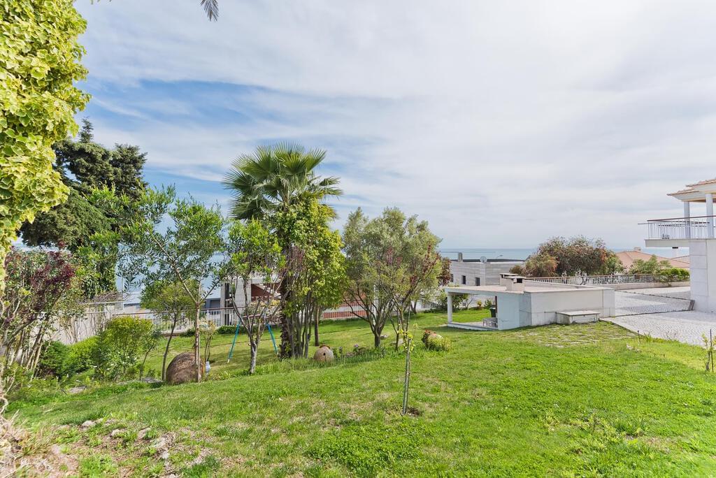 PF19934, Moradia T5, Oeiras