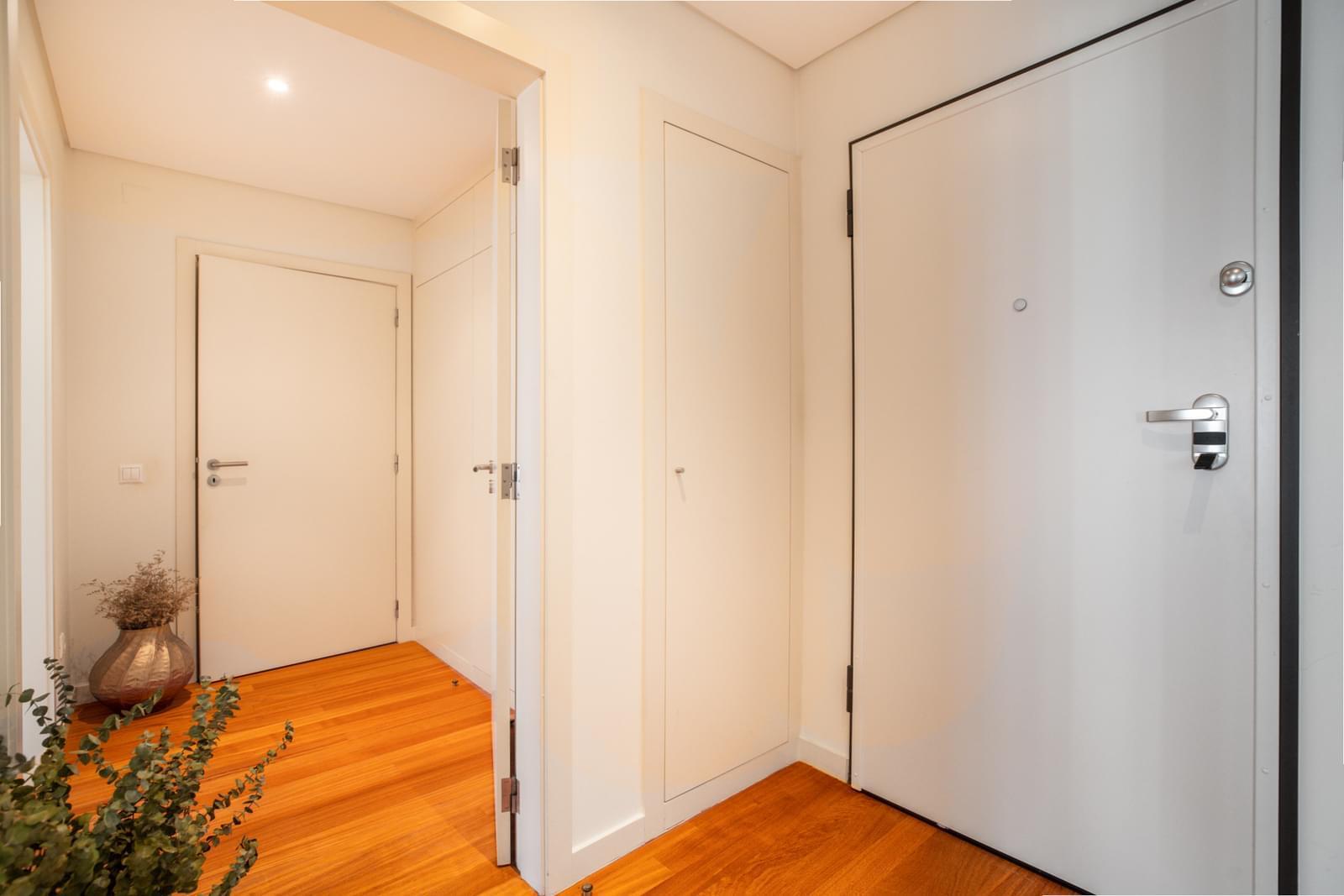 Apartamento T1 com estacionamento, Infante Santo (Prazeres), Lisboa - Imagem 8