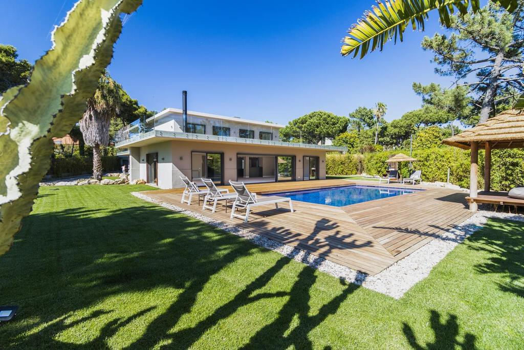Modern Villa in Quinta da Marinha a luxury Altro Sistema di