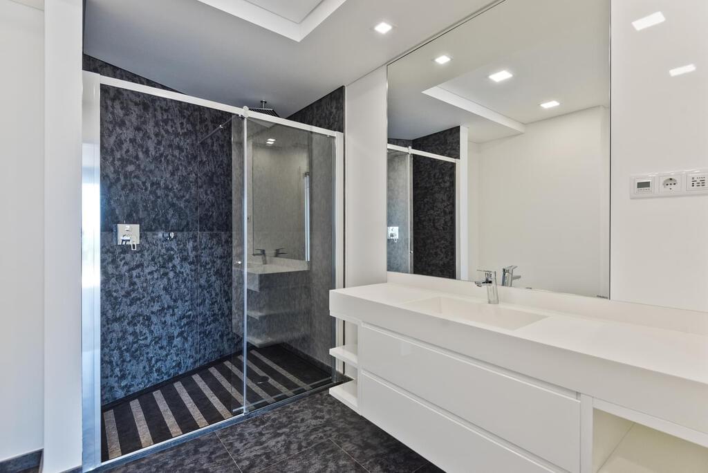 Apartamento T4 com piscina