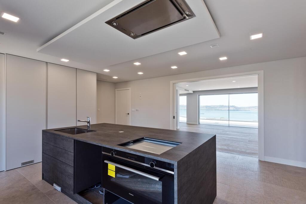 Apartamento T4 com piscina