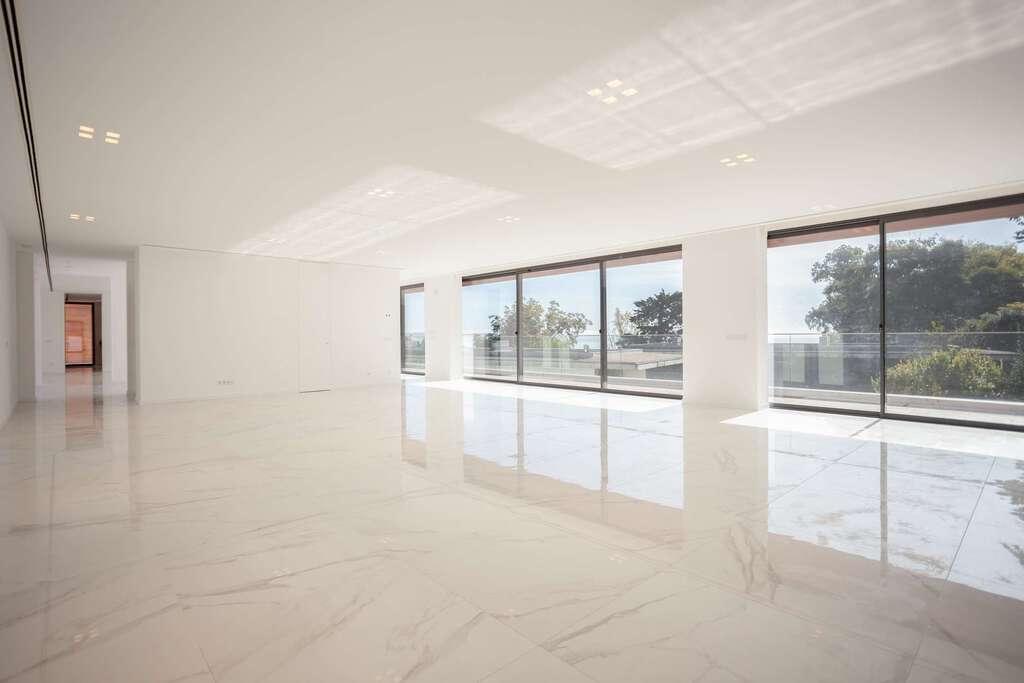 PF20157, Moradia T6 + 1, Oeiras