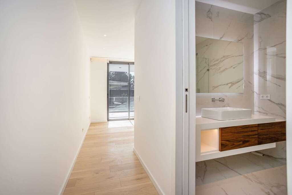 PF20157, Moradia T6 + 1, Oeiras