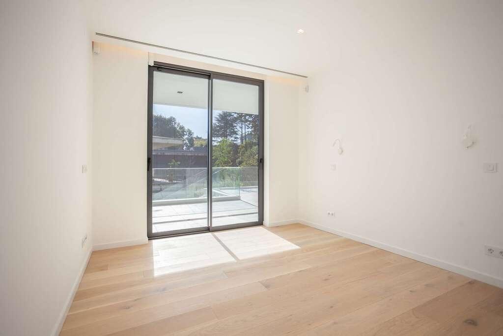 PF20157, Moradia T6 + 1, Oeiras