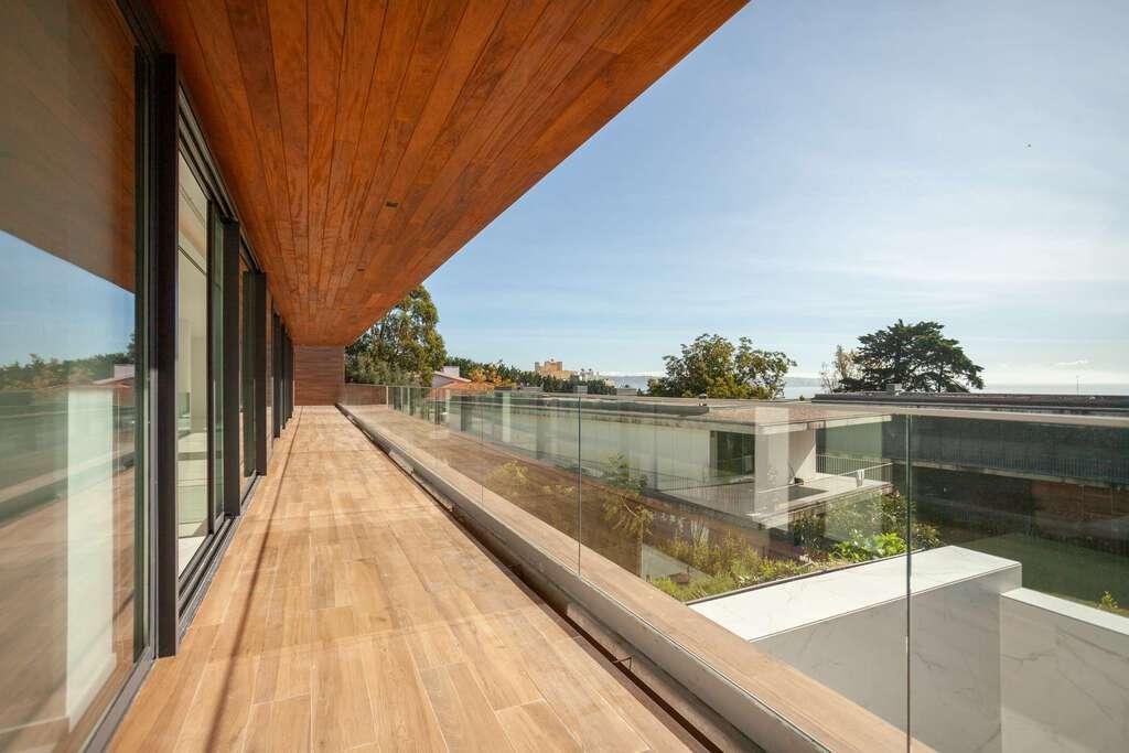 PF20157, Moradia T6 + 1, Oeiras