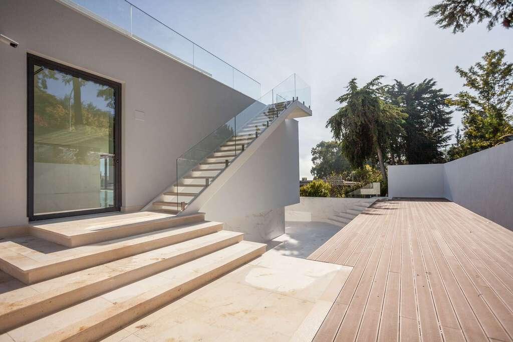 PF20157, Moradia T6 + 1, Oeiras