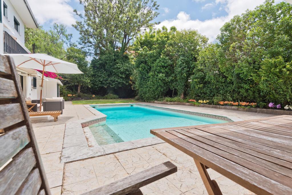 Maison normal T6+1 avec piscine