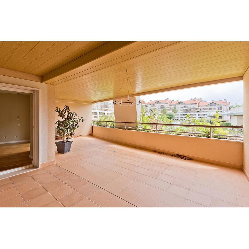 PF20258, Apartamento T2, Cascais