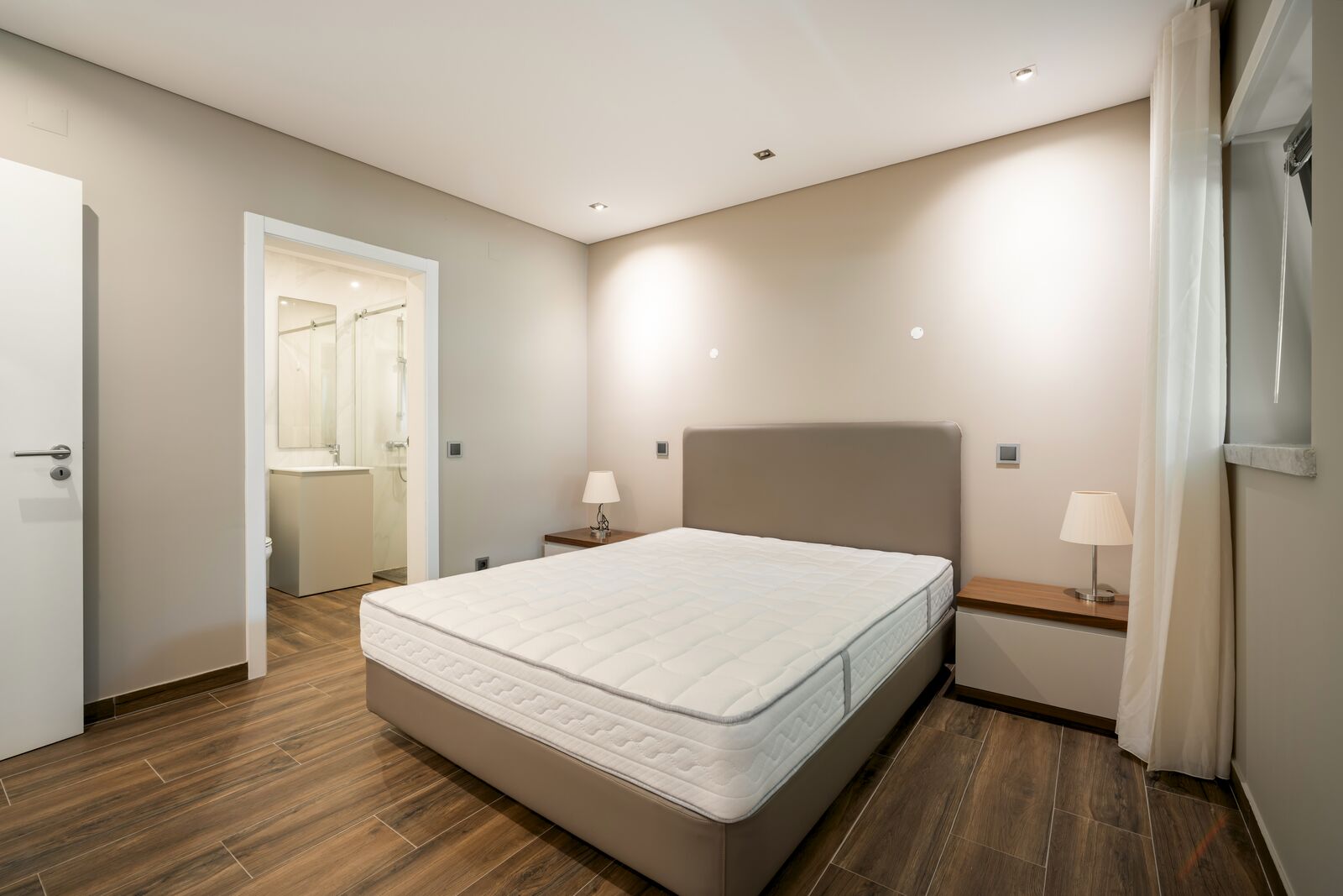 2 Bedroom Apartment with parking, Estoril, Cascais - Image 14