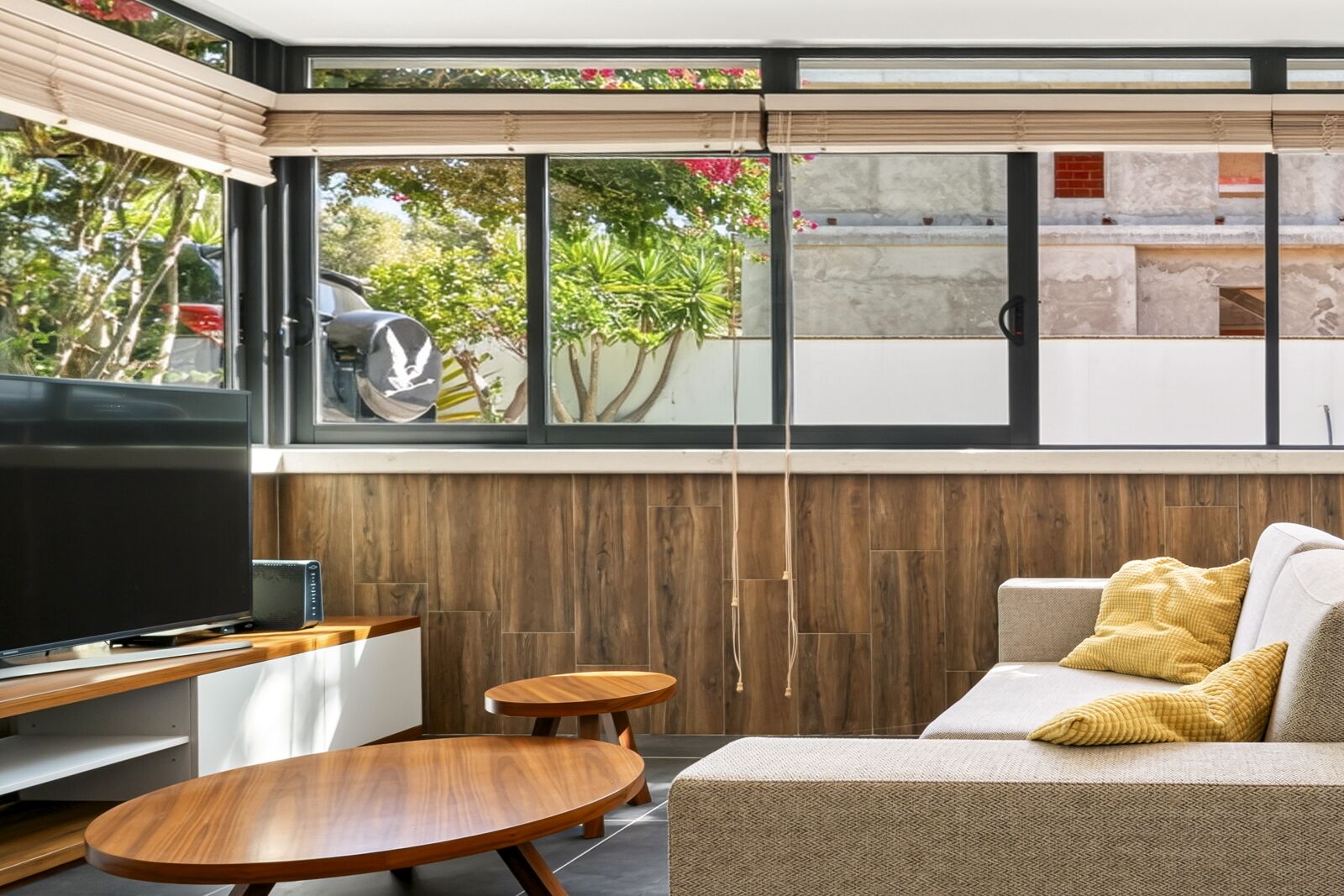 2 Bedroom Apartment with parking, Estoril, Cascais - Image 5