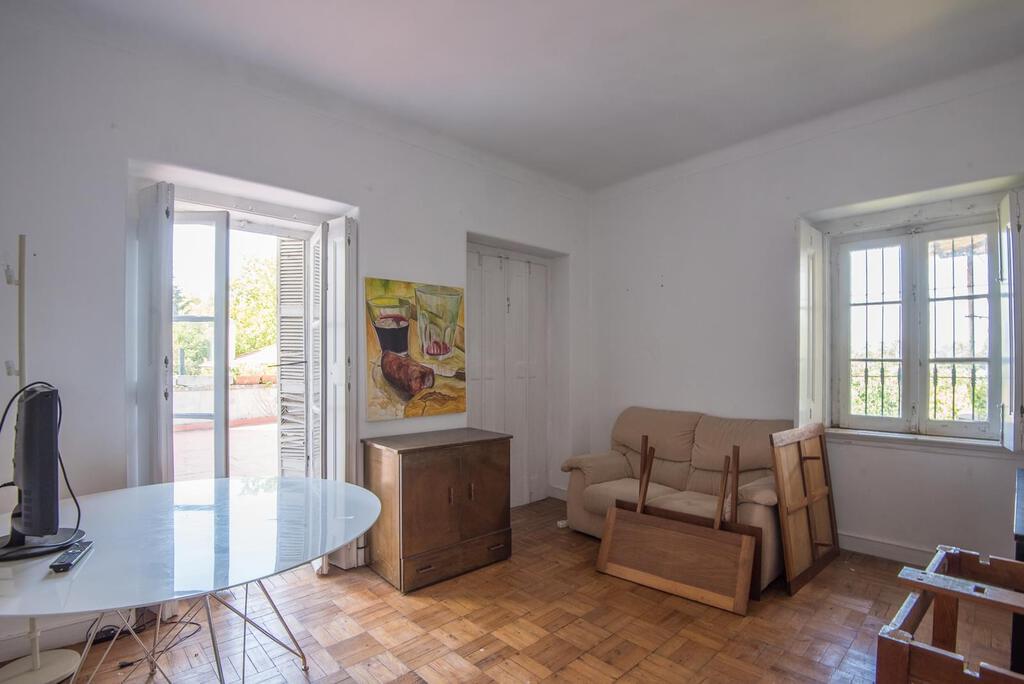 PF20459, Moradia T7, Oeiras