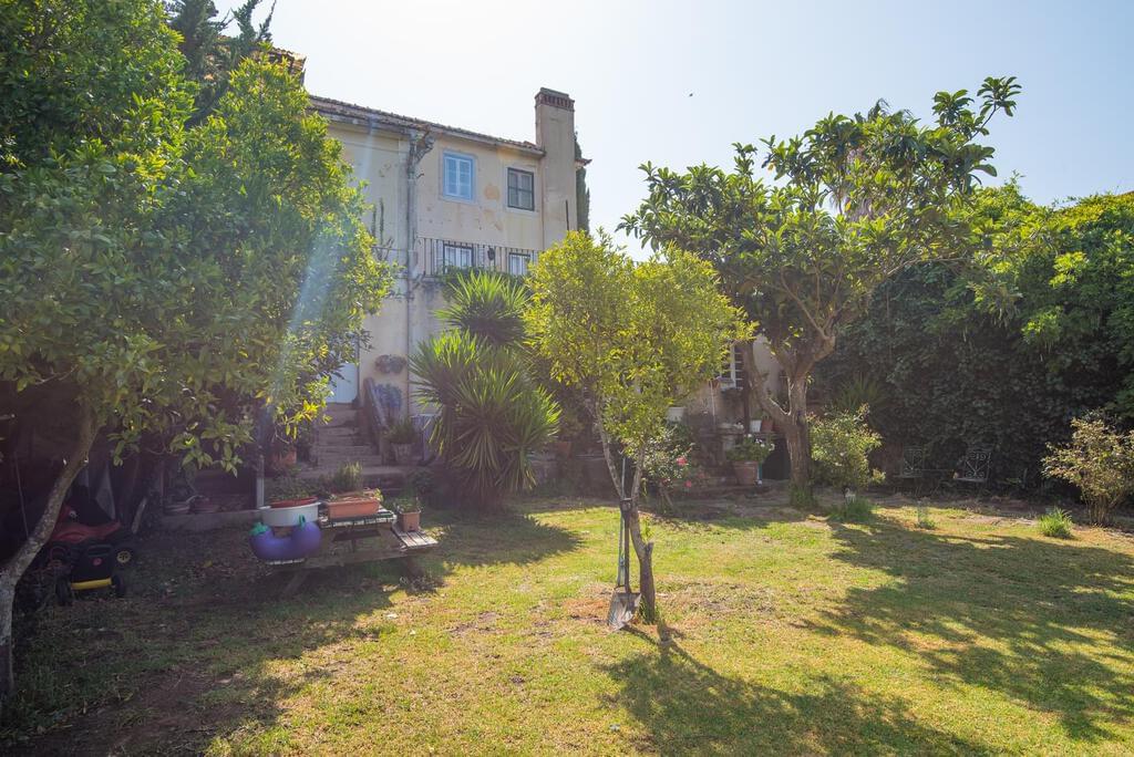 PF20459, Moradia T7, Oeiras