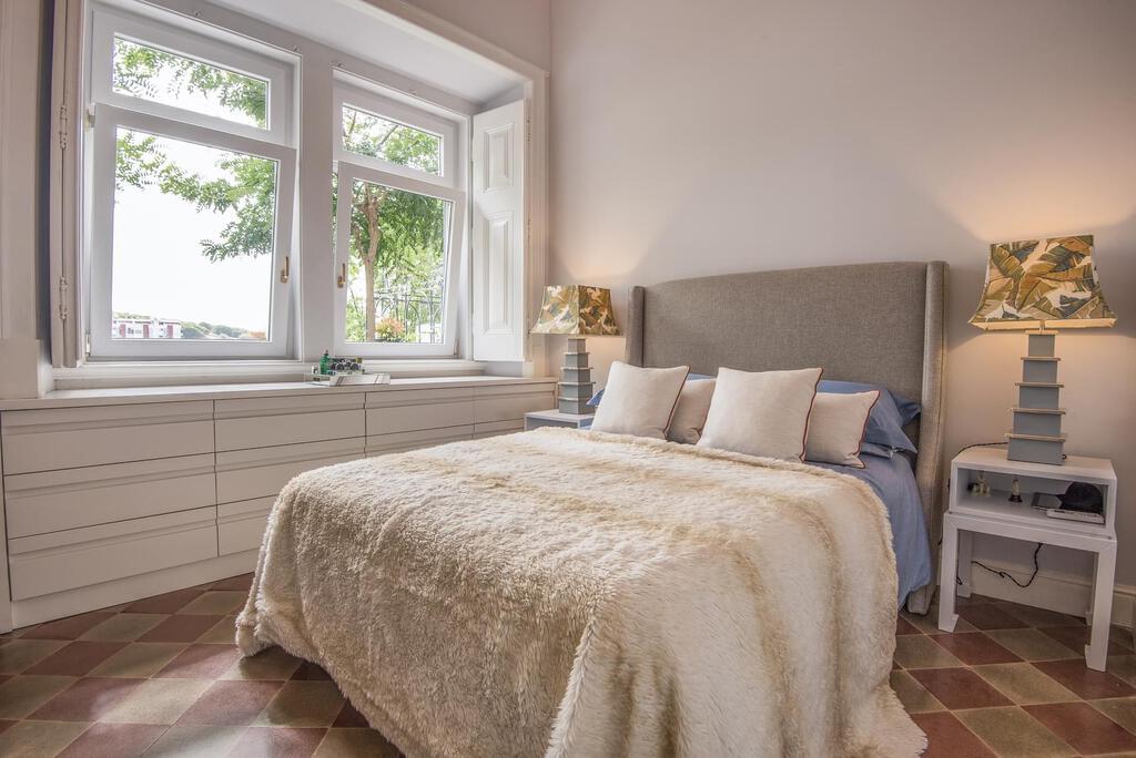 PF20480, Prédio, Oeiras