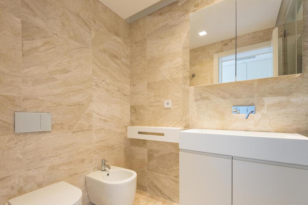 Maison normal T5+2 avec piscine dans un condominium fermé