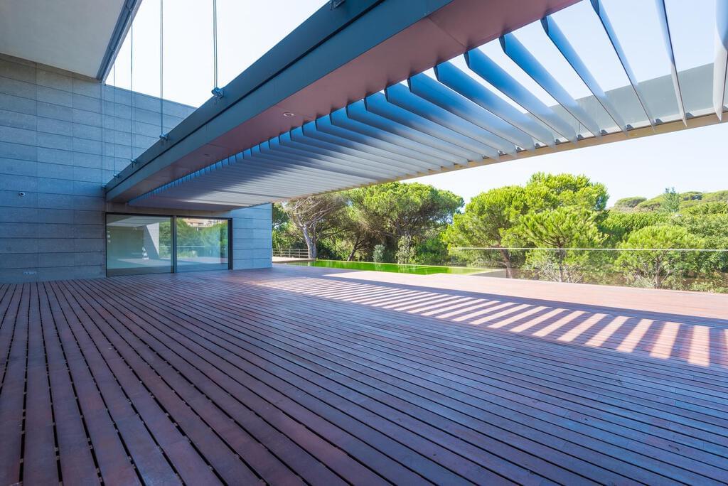 Maison normal T5+2 avec piscine dans un condominium fermé