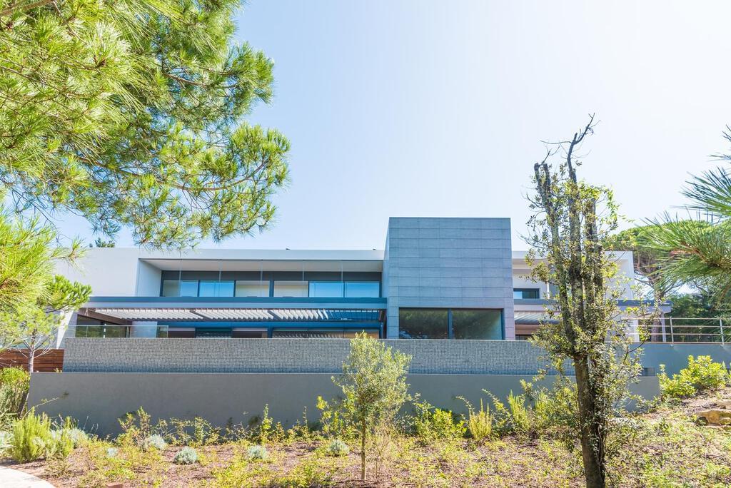 Maison normal T5+2 avec piscine dans un condominium fermé