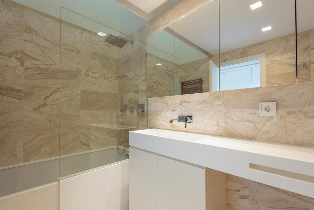 Maison normal T5+2 avec piscine dans un condominium fermé