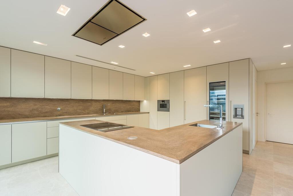 Maison normal T5+2 avec piscine dans un condominium fermé