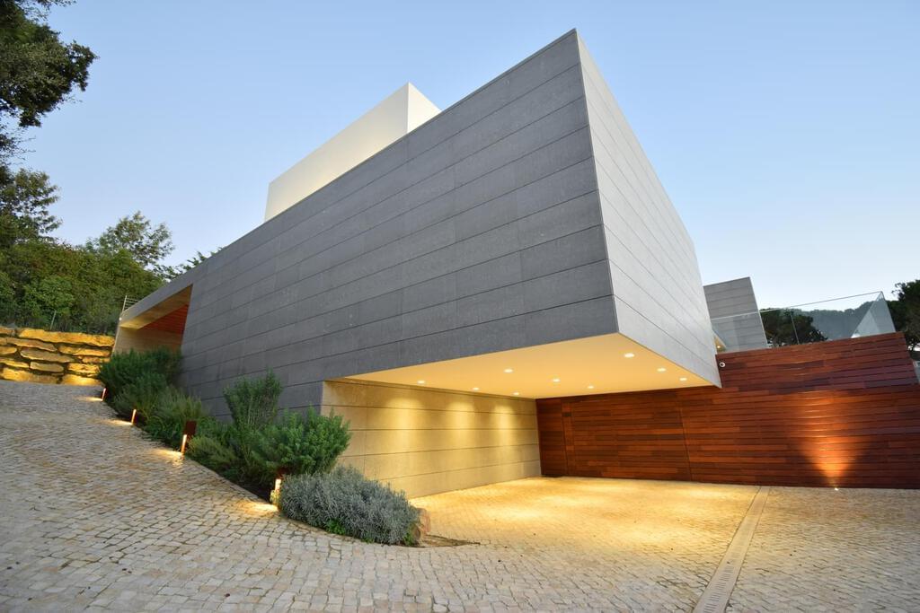 Maison normal T5+2 avec piscine dans un condominium fermé