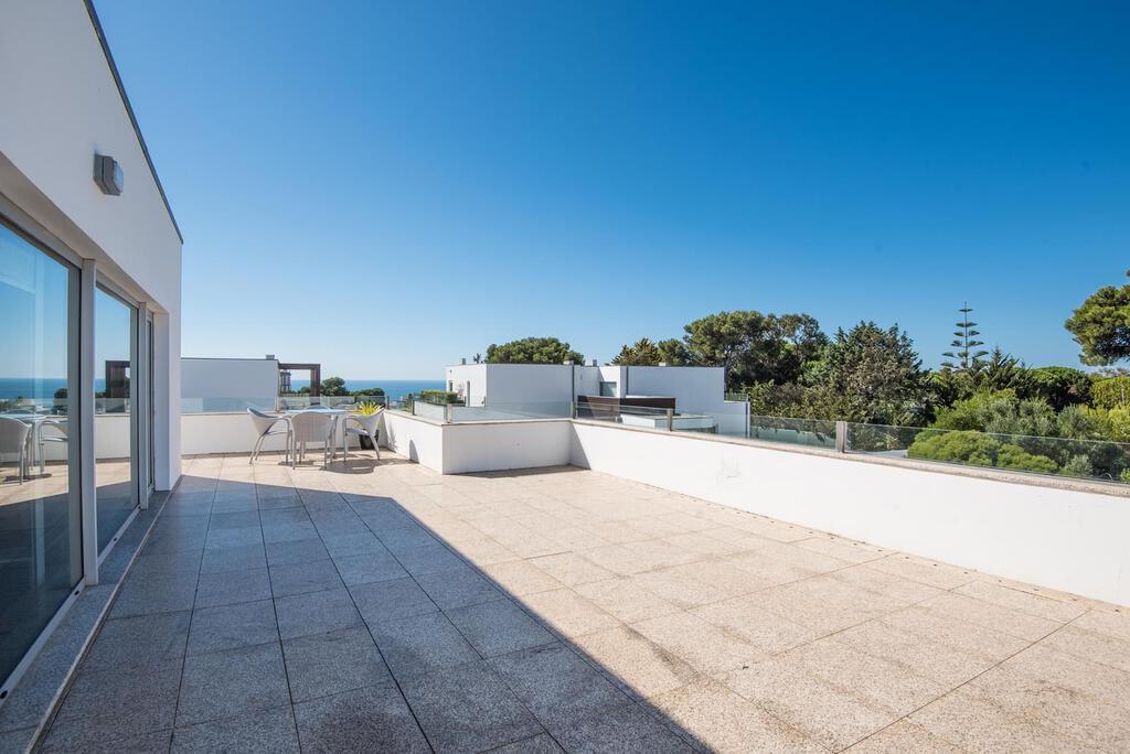 Appartement T4 duplex avec piscine