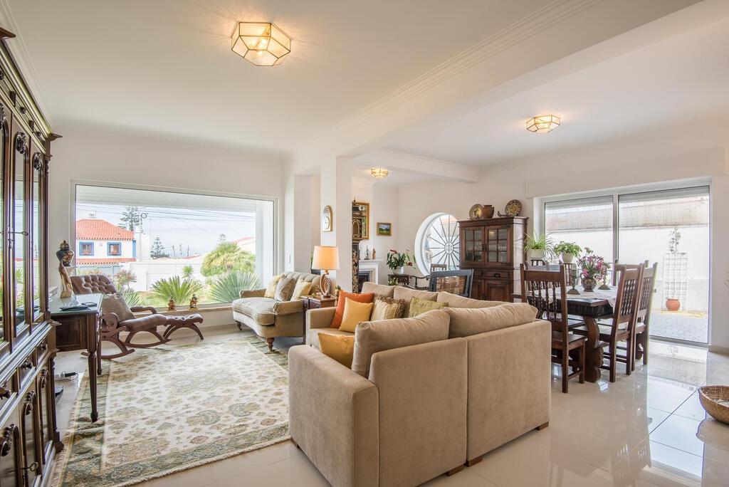 PF20852, Moradia T5, Sintra