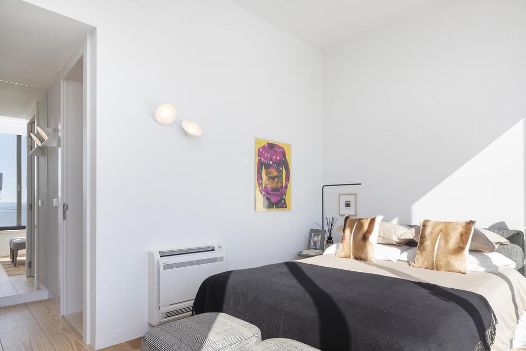 Apartamento T4 duplex com piscina em condomínio fechado