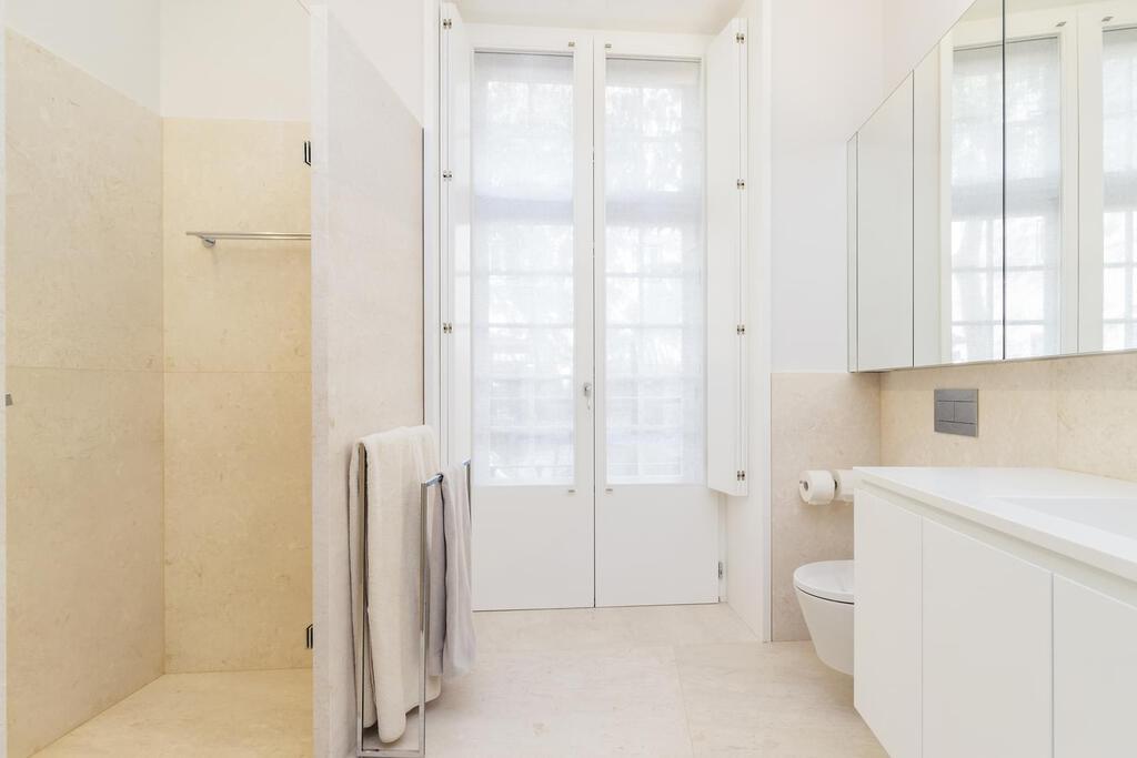 Apartamento T4 duplex com piscina em condomínio fechado