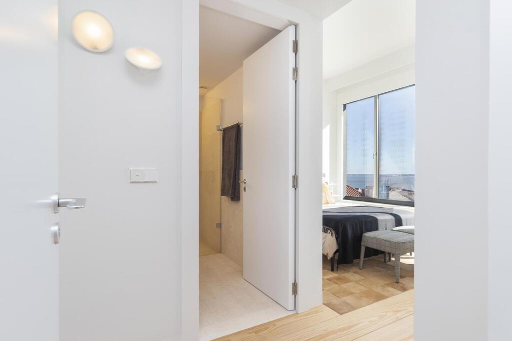 Apartamento T4 duplex com piscina em condomínio fechado