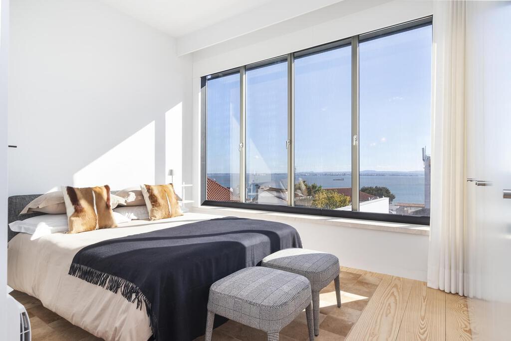 Apartamento T4 duplex com piscina em condomínio fechado