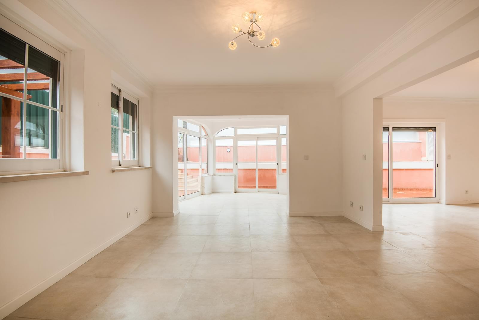 Moradia T5 com piscina, Birre, Cascais - Imagem 8