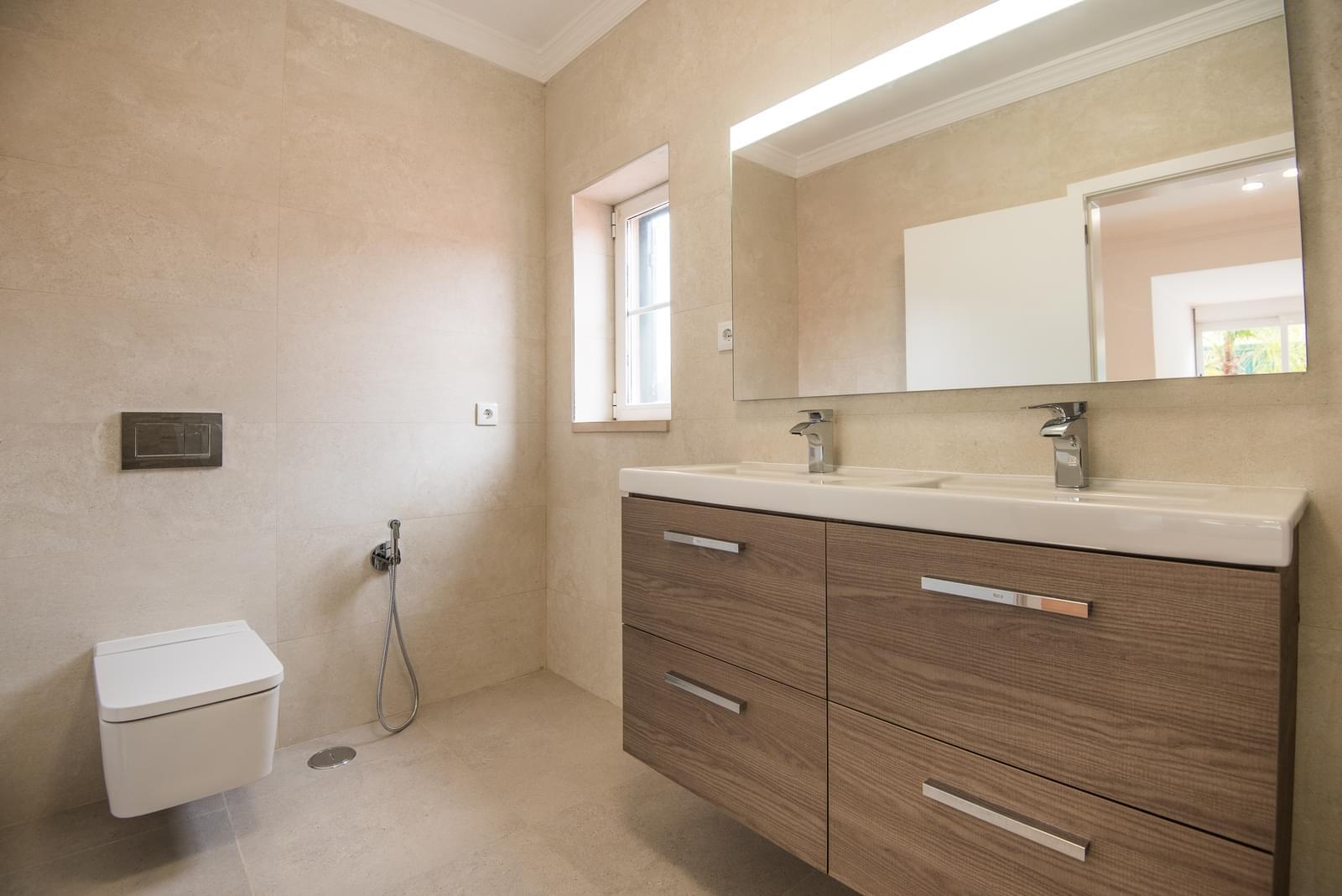 Moradia T5 com piscina, Birre, Cascais - Imagem 33