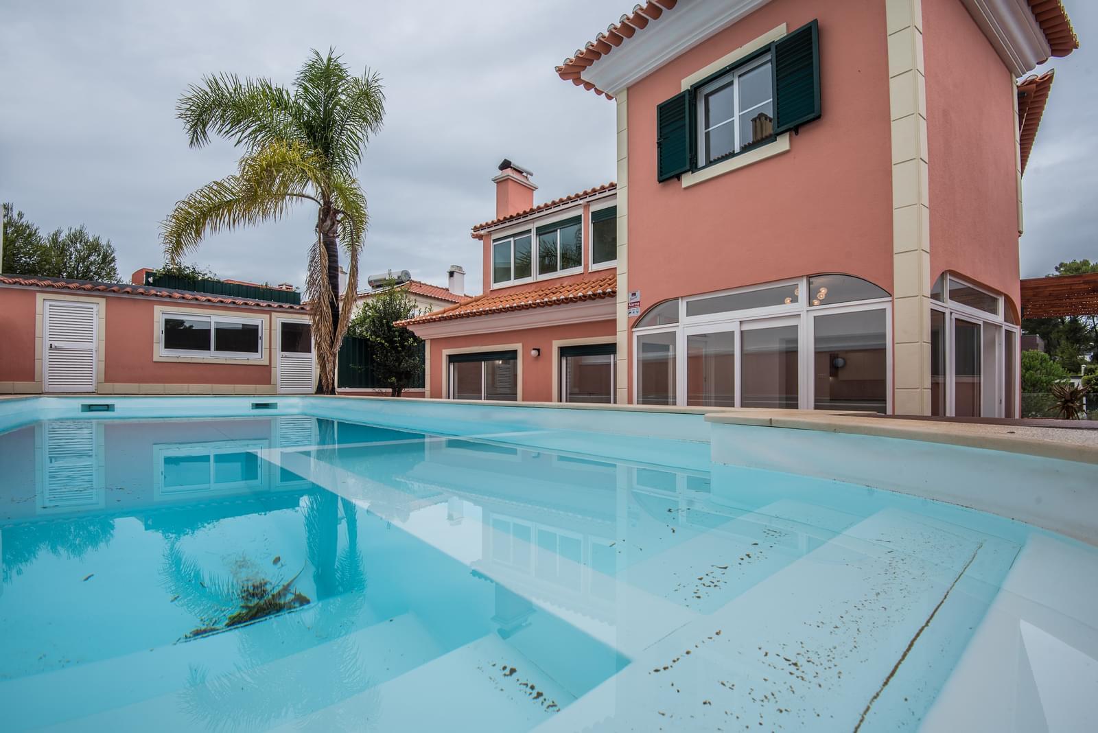 Moradia T5 com piscina, Birre, Cascais - Imagem 2