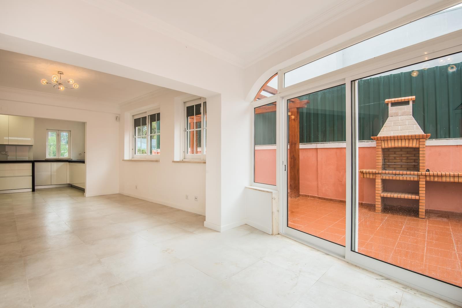 Moradia T5 com piscina, Birre, Cascais - Imagem 10