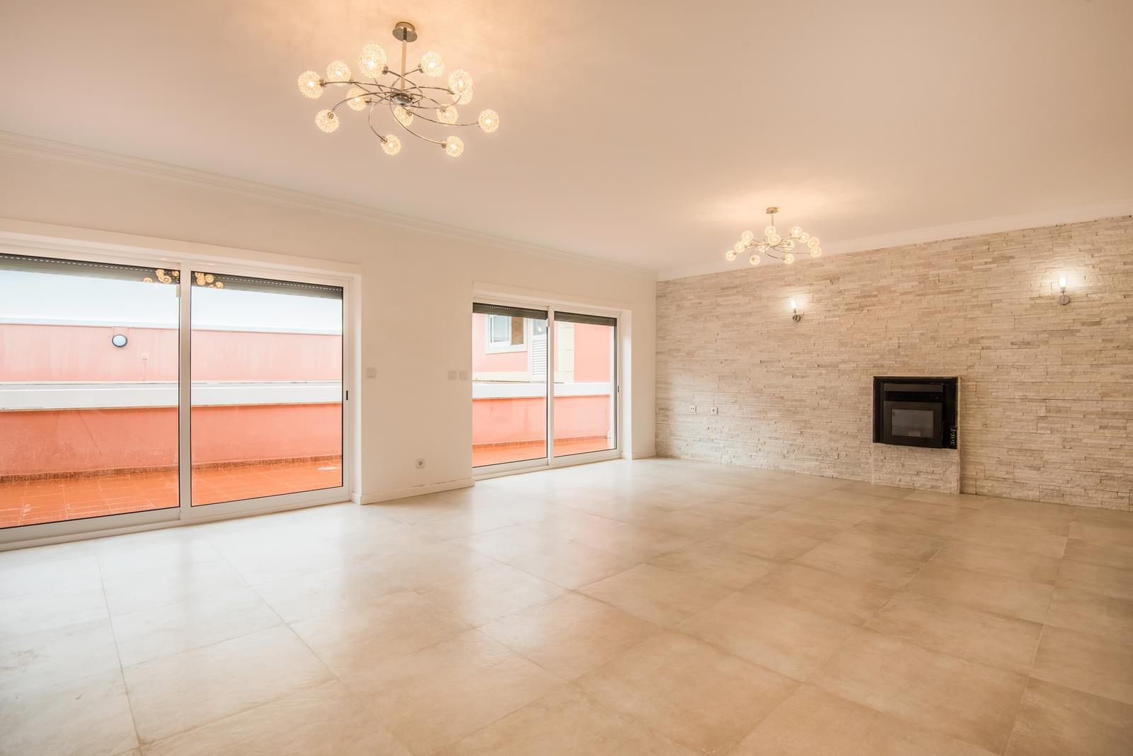 Moradia T5 com piscina, Birre, Cascais - Imagem 7