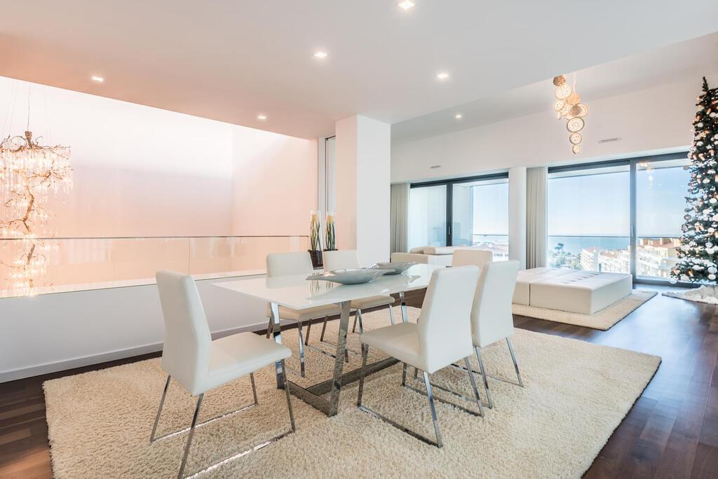 Contemporary villa T4 + 1 with sea view a luxury Other for sale in