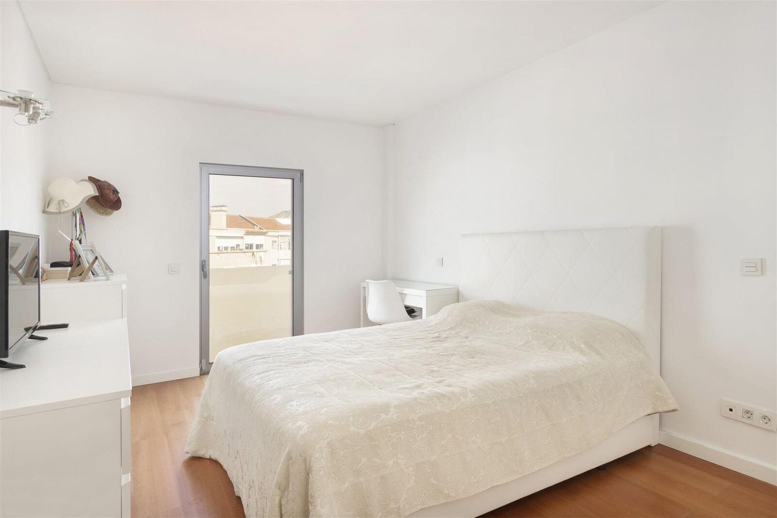 Apartamento T3 com piscina, Algés, Oeiras - Imagem 10