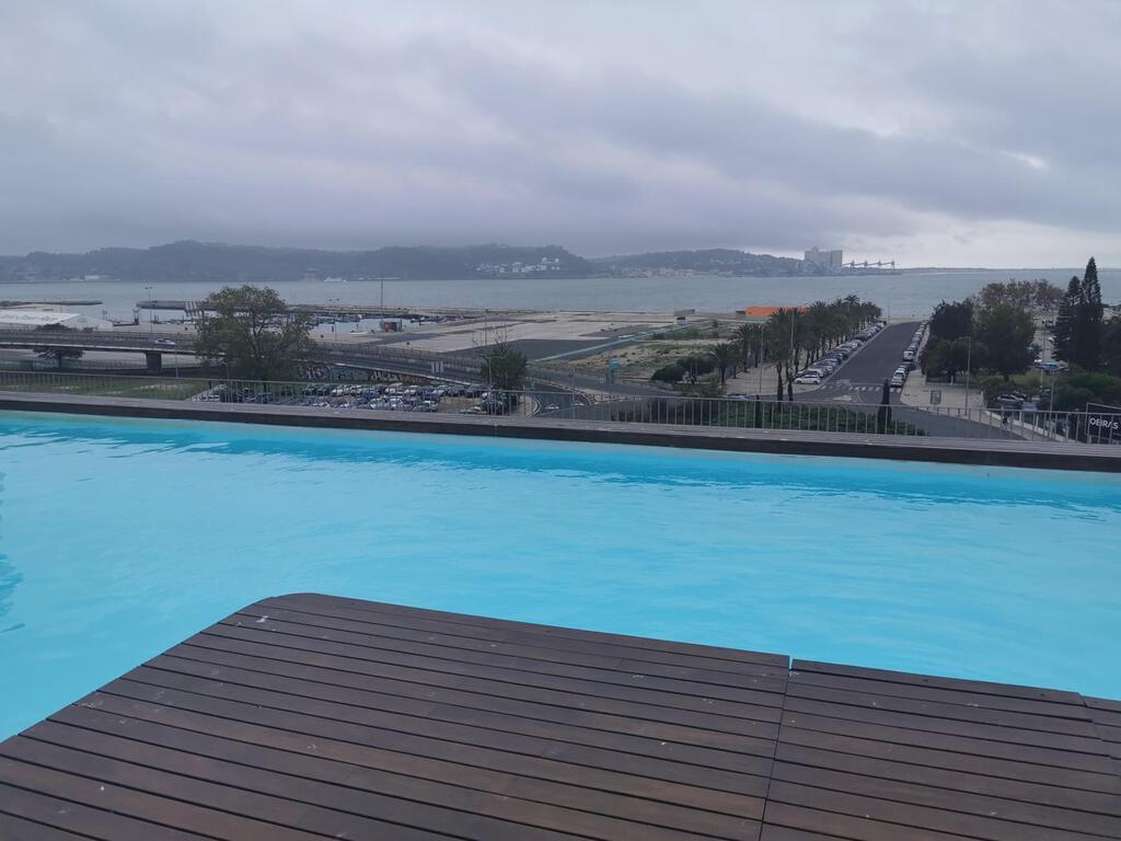 3 bedroom apartment with a swimming pool