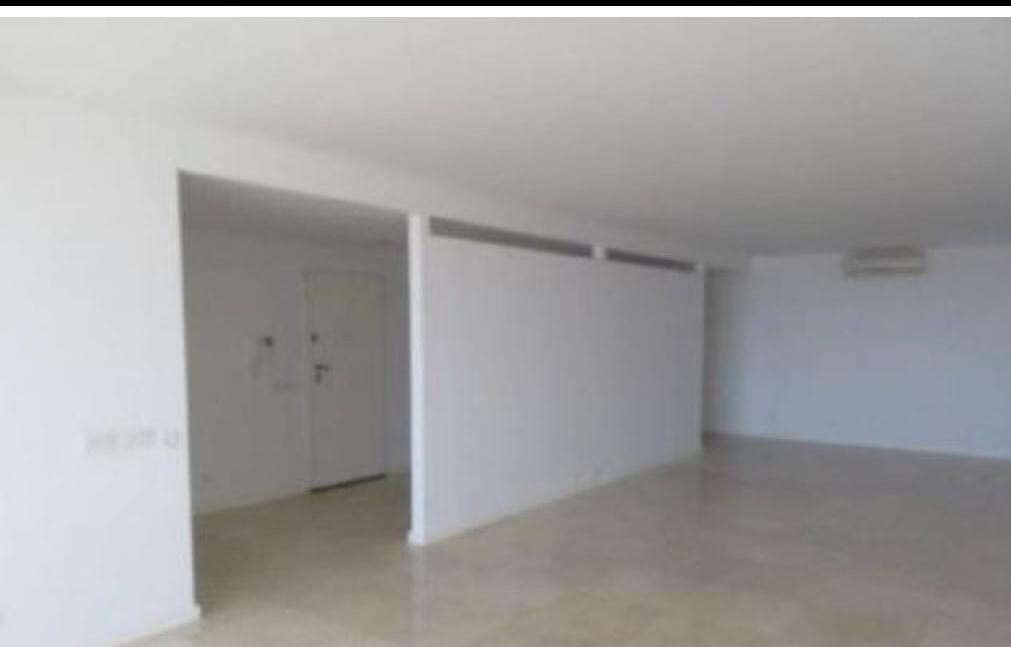 3 bedroom apartment with a swimming pool