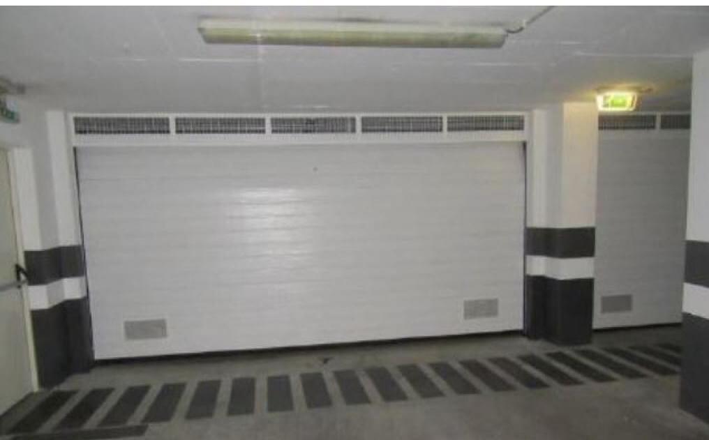 3 bedroom apartment with a swimming pool