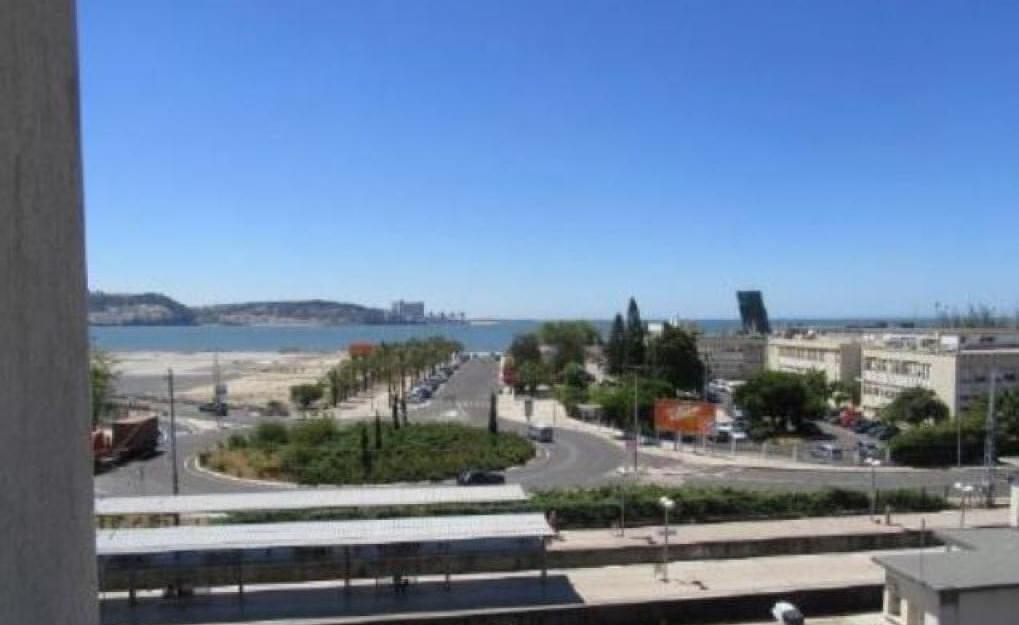 3 bedroom apartment with a swimming pool