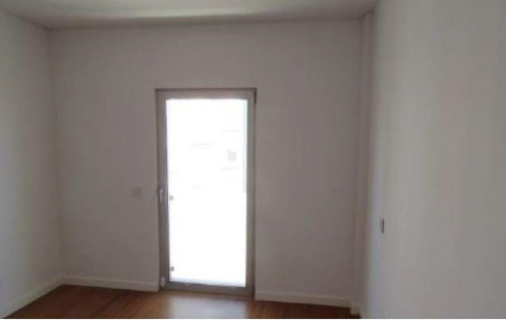 3 bedroom apartment with a swimming pool