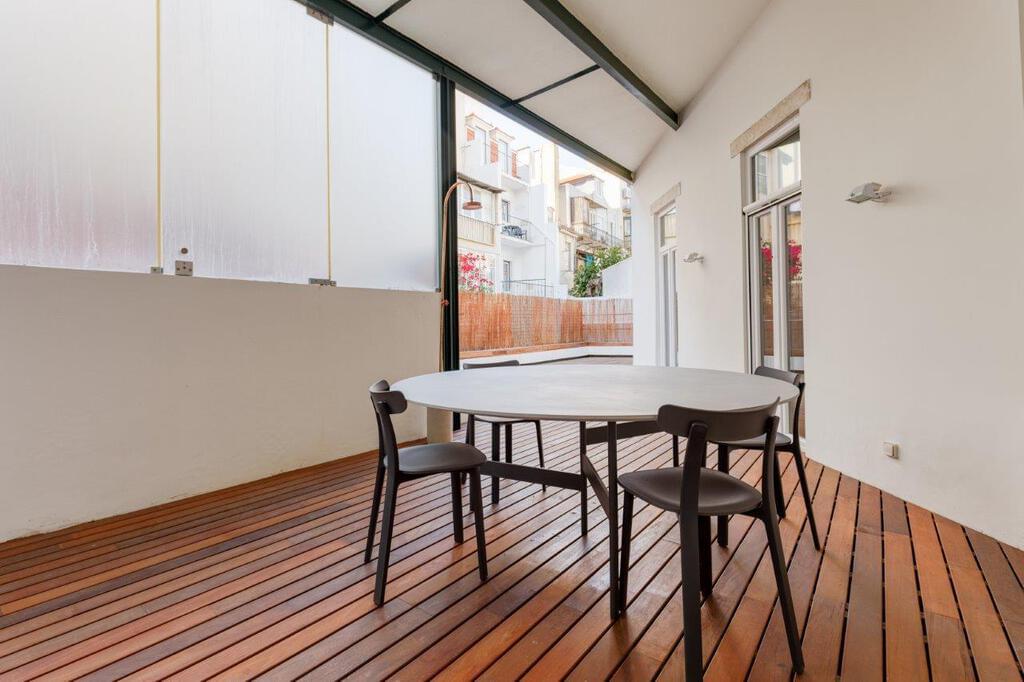 PF21447, Apartamento T4, Lisboa