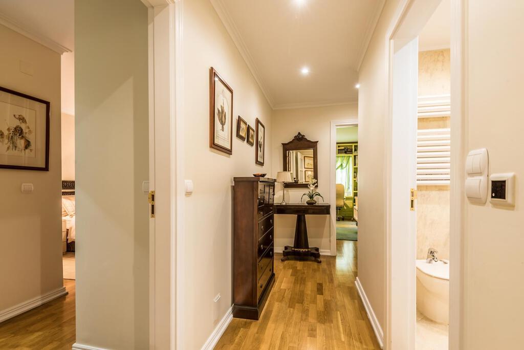 3 Bedroom Apartment with a view, Monte Estoril, Cascais