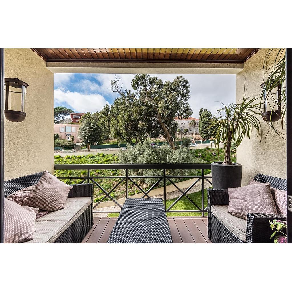 3 Bedroom Apartment with a view, Monte Estoril, Cascais