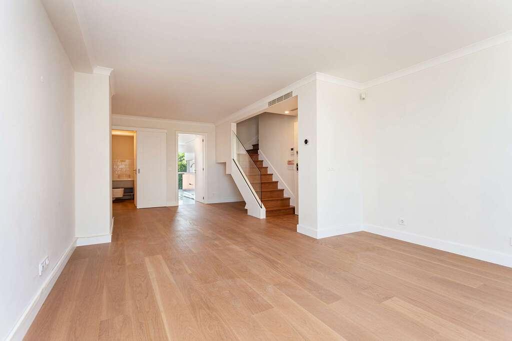 PF21597, Duplex T3, Lisboa